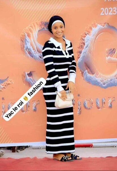 Robe Longue Élégante à Rayures