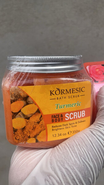 Gommage Visage & Corps Kormesic