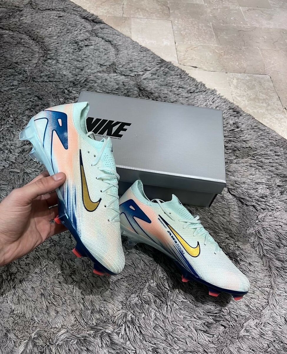 Crampon Nike
