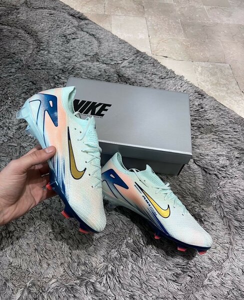 Crampon Nike