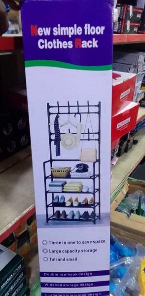 Étagère Polyvalente Avec Cintres Chapeaux Vestes Chaussures