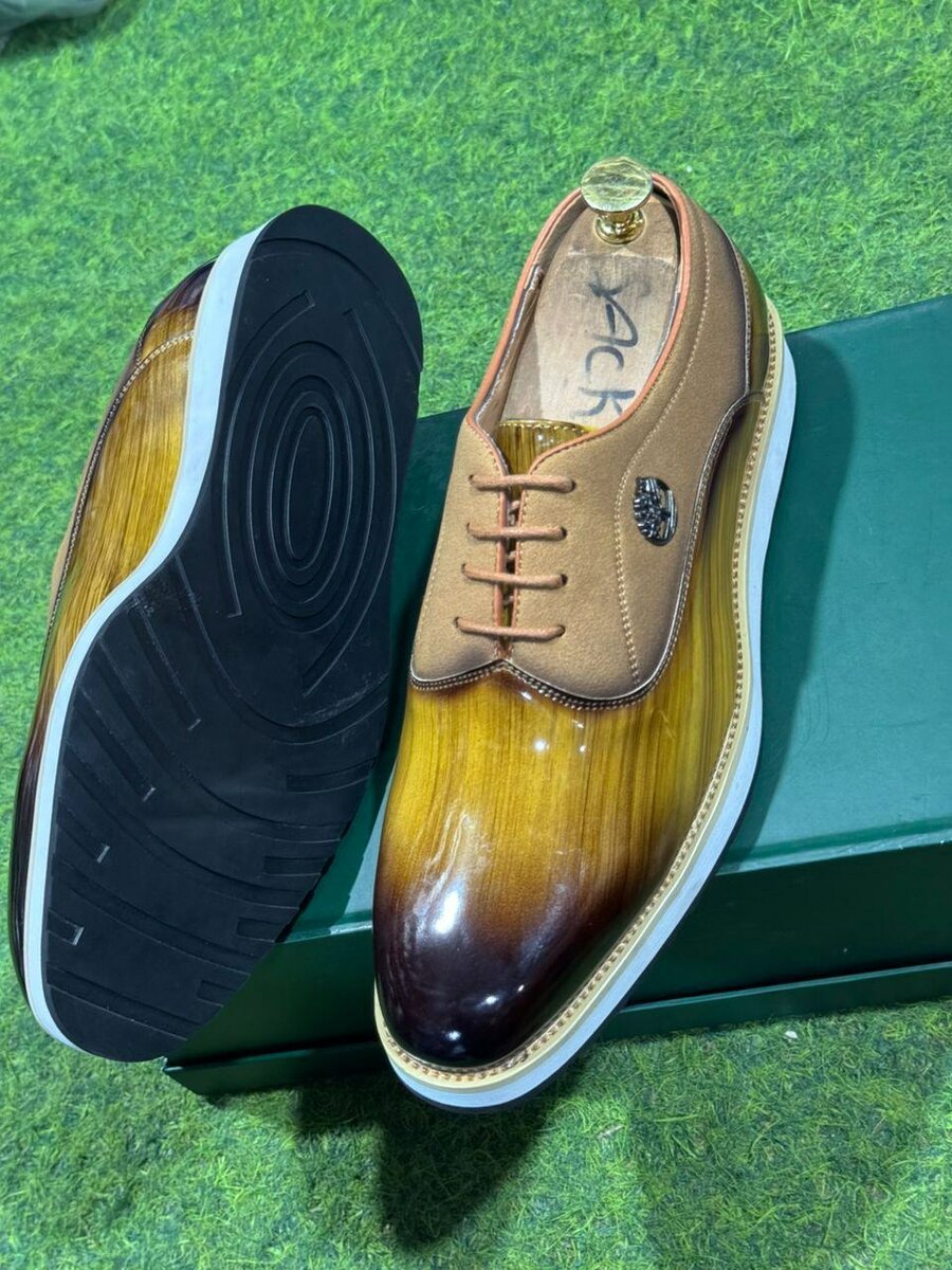 Chaussures Derby Éclatantes