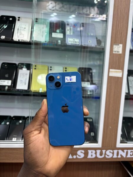 13 simple 128gb bien propre