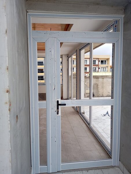 Porte vitrée moderne