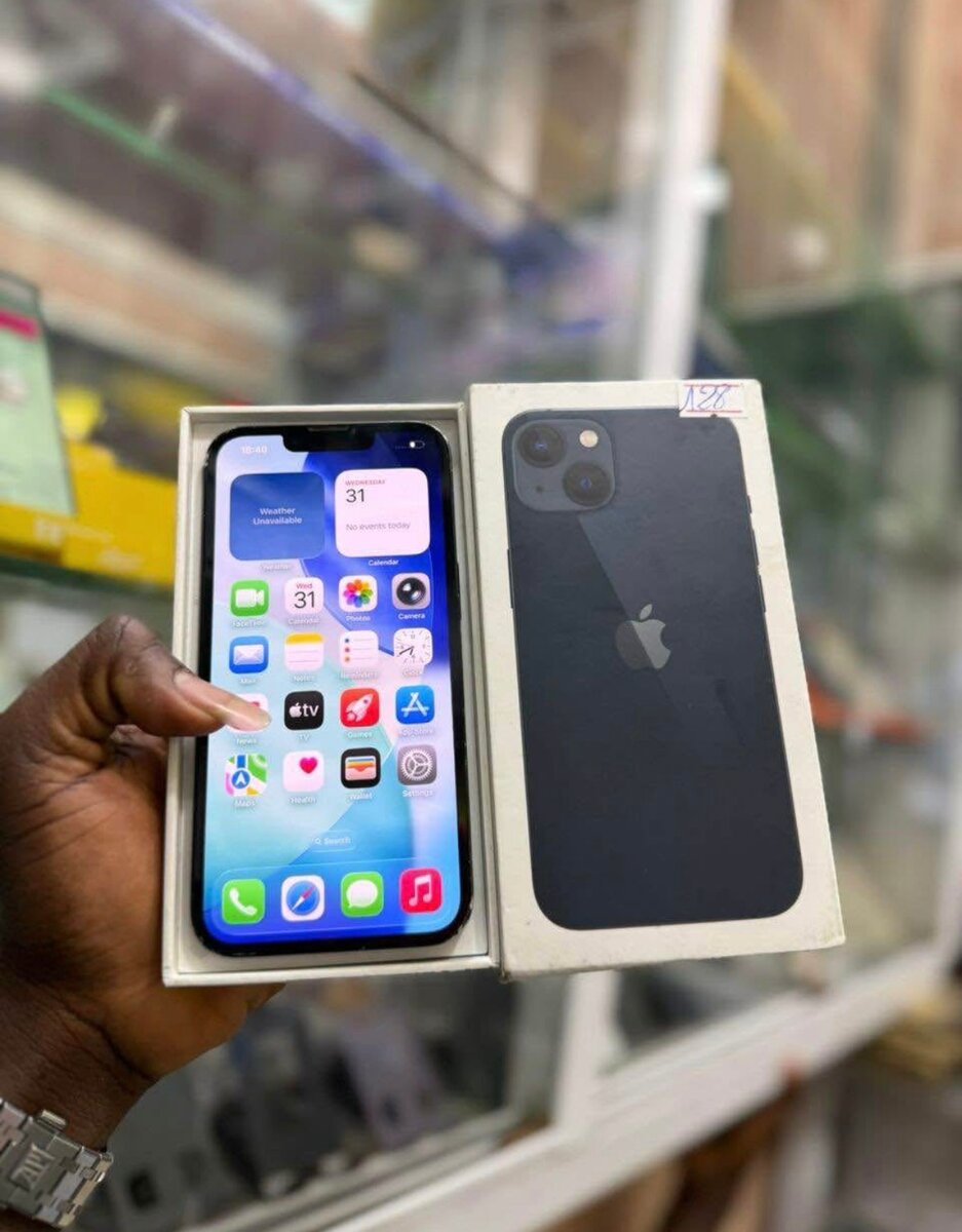 iPhone 13 Neuf 128 Go Noir