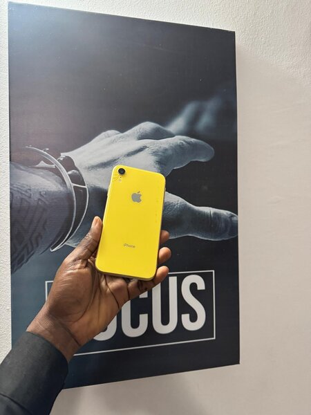 iPhone XR Jaune 64Go Débloqué