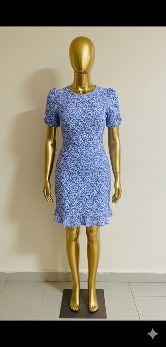 Robe bleue à imprimé floral