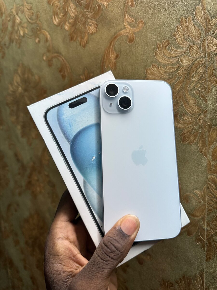 iPhone 15plus 128giga Quasi neuf