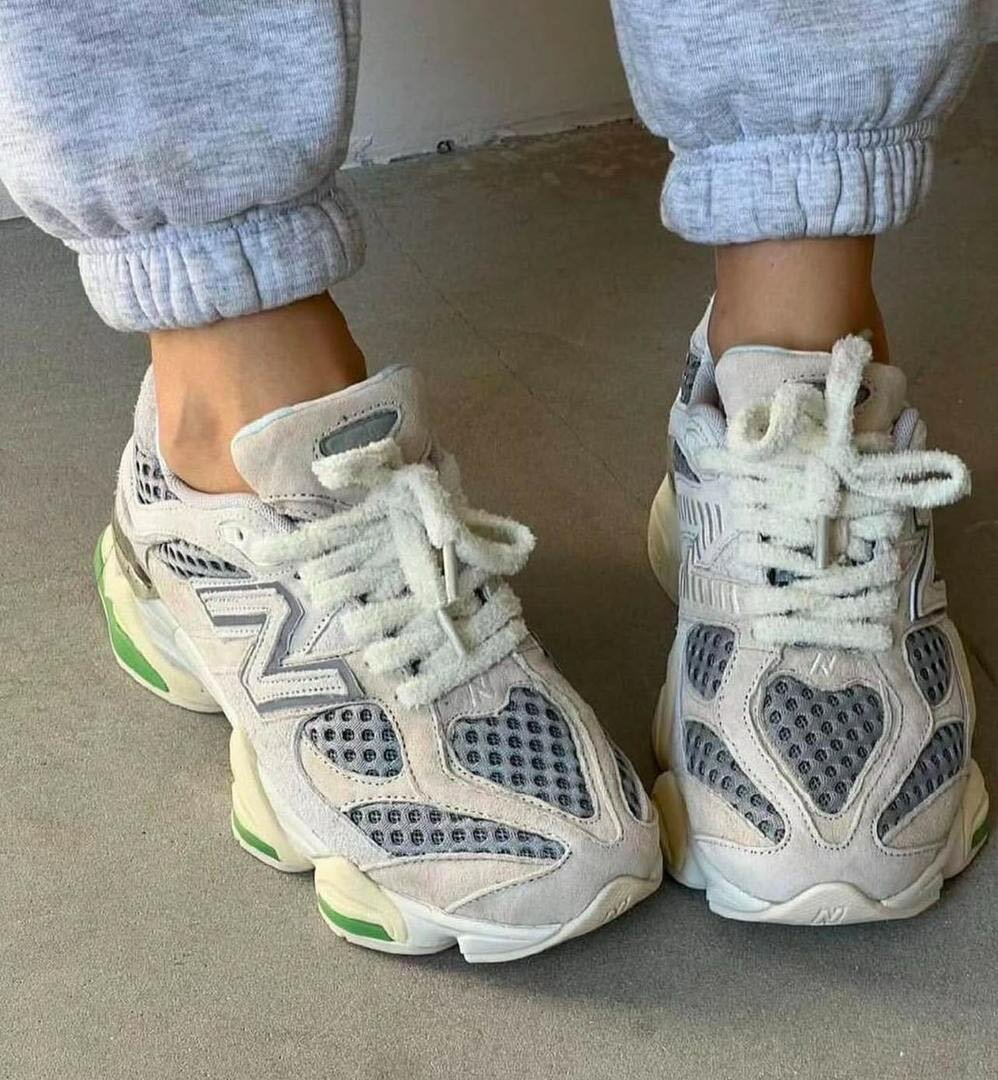NEW BALANCE 9060