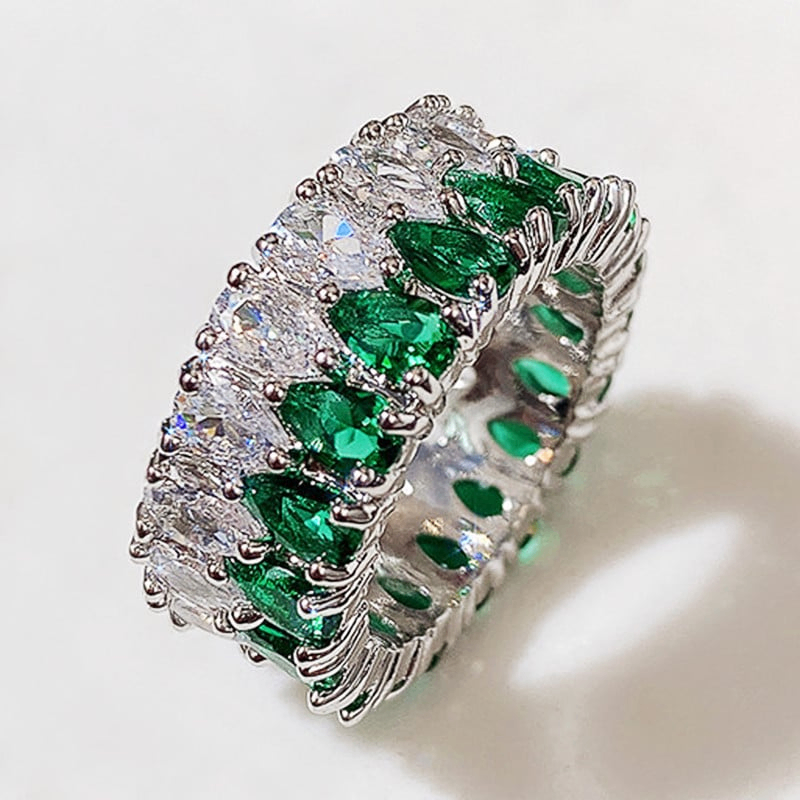 Emerald glass ring