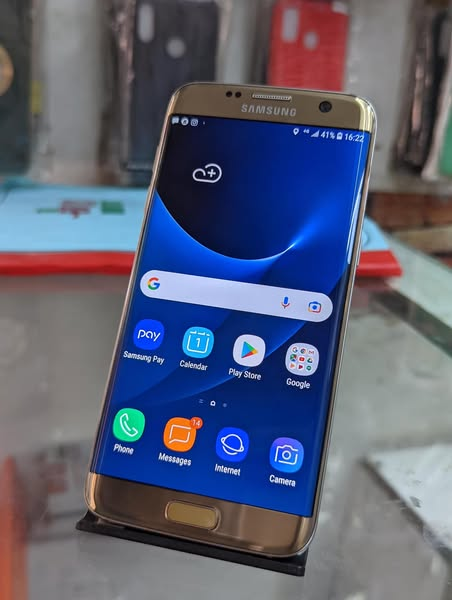 Pre Owned Samsung Galaxy S7Edge