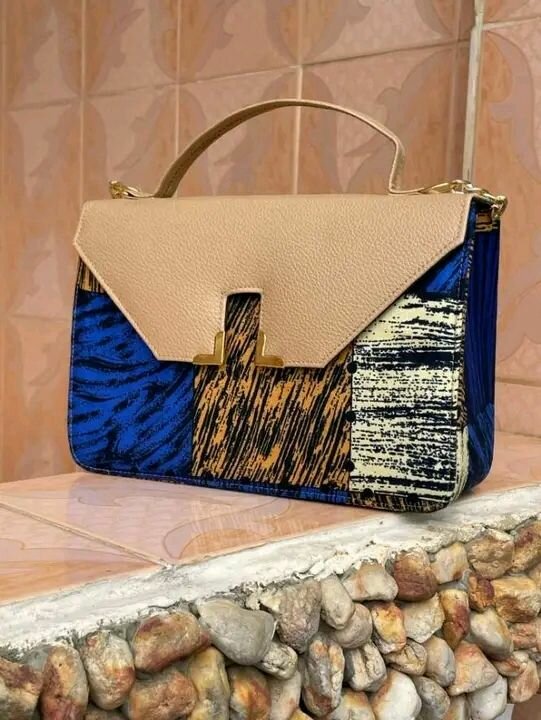 Sacs à main colorés en cuir