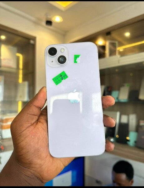 iPhone 13, 128gig available