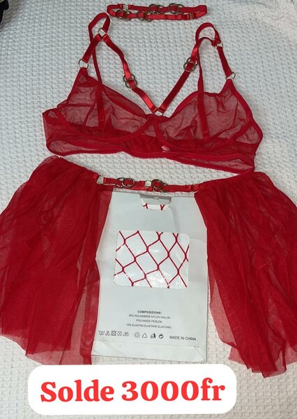 Ensemble lingerie rouge sexy