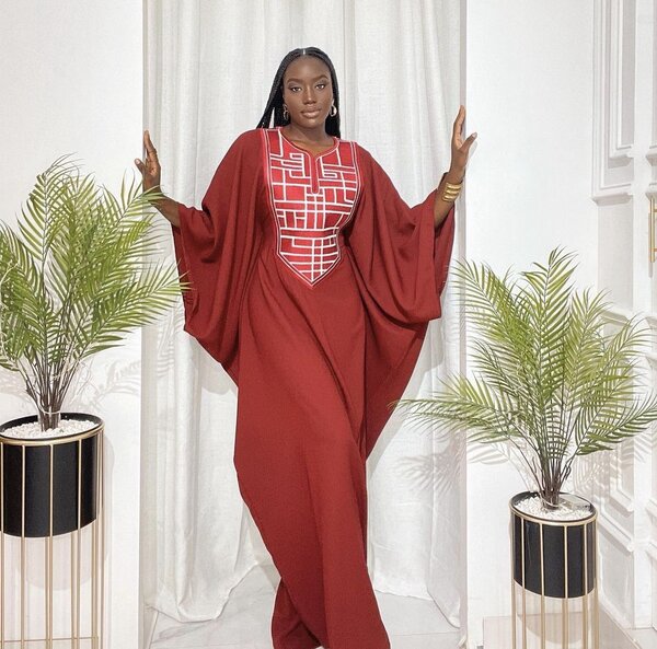 Robe kaftan rouge élégante