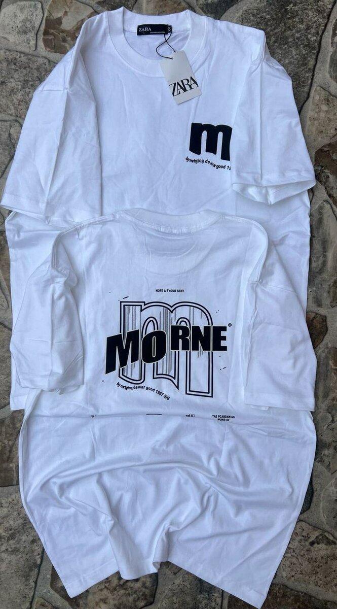 T-shirt blanc imprimé moderne