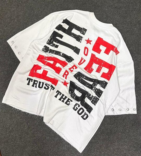 T-shirt graphique "Faith Over Fear"