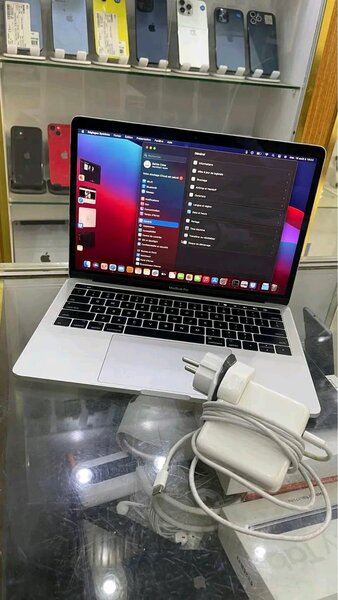 MacBook Pro 13" - Puissant et Élégant