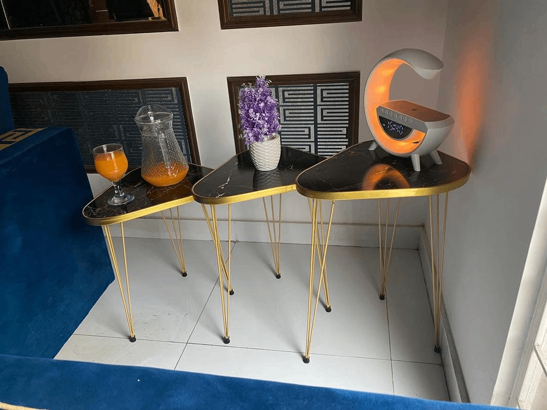 Stylish and functional coffee table 1pc