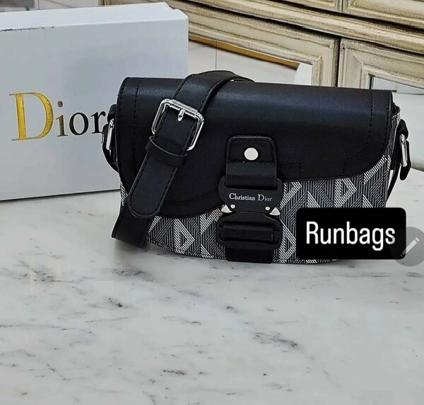 Sac à bandoulière élégant en cuir