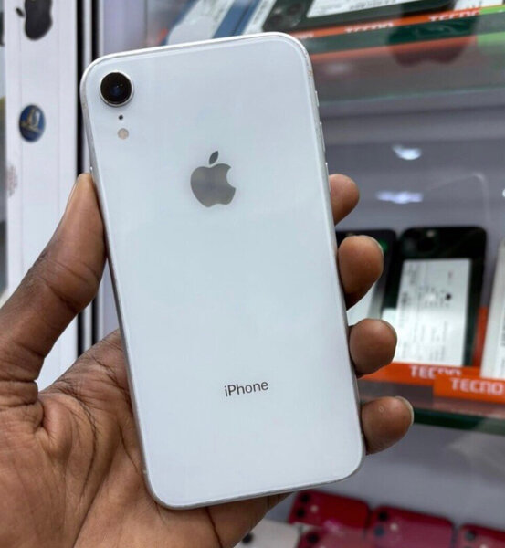 iPhone XR
