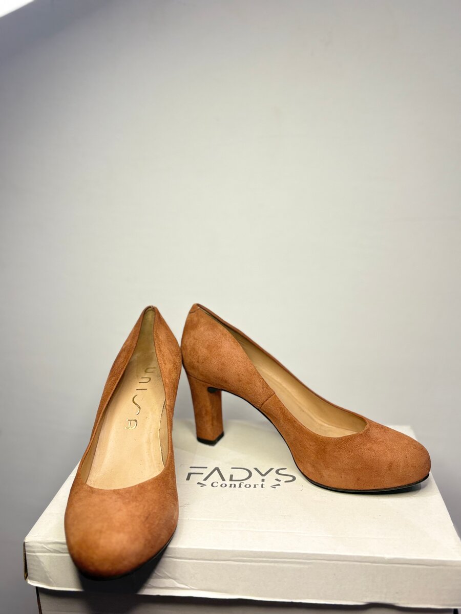 Escarpins en cuir suédé tendance