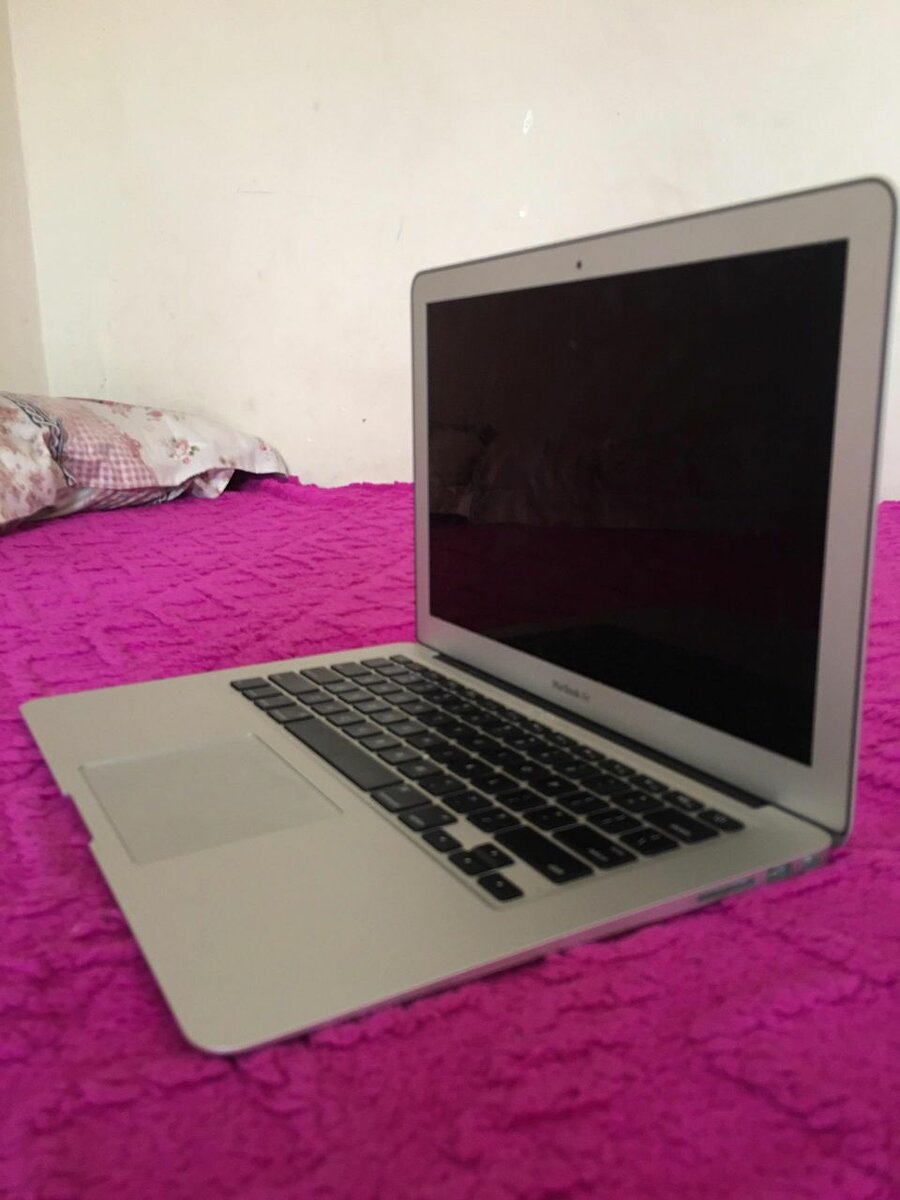Apple MacBook 2012