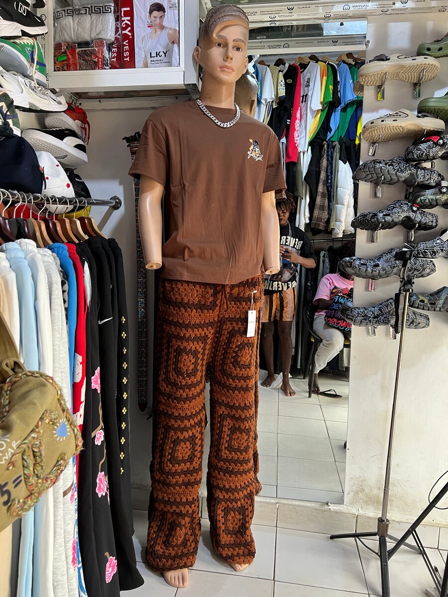 Pantalon en crochet moderne