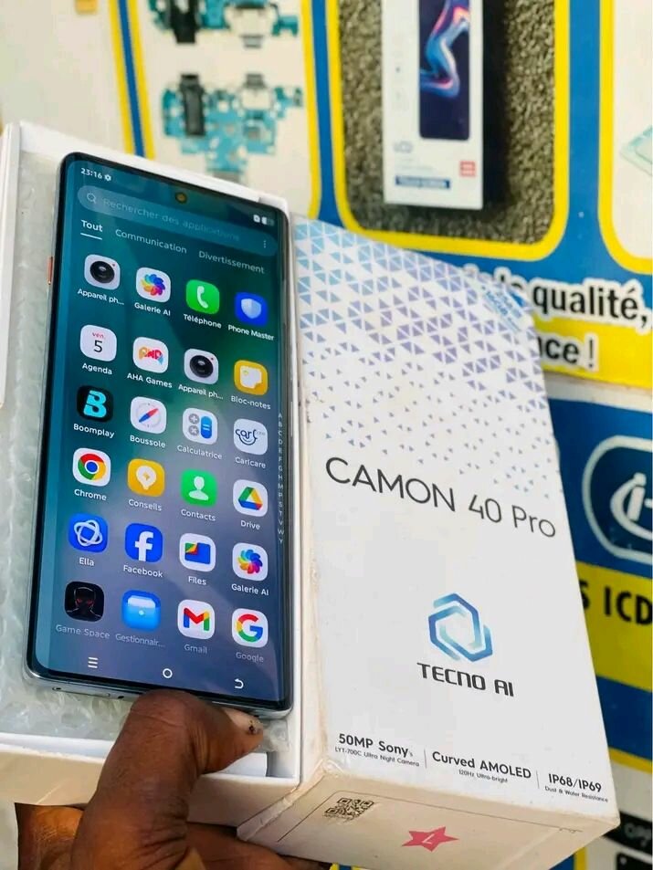 Camon 40 pro