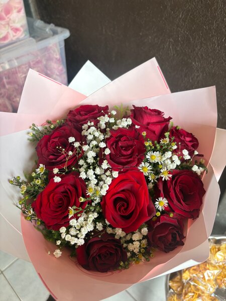 Bouquet de Roses Rouges Élégant