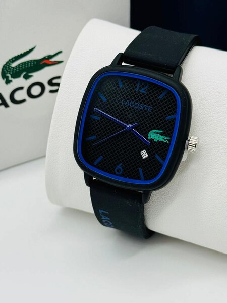 Montre carré Lacoste moderne