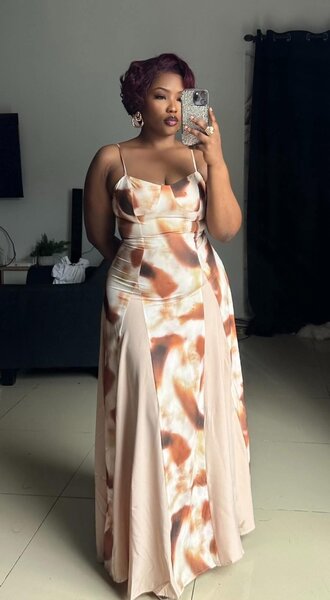 Robe élégante à motifs fleuris