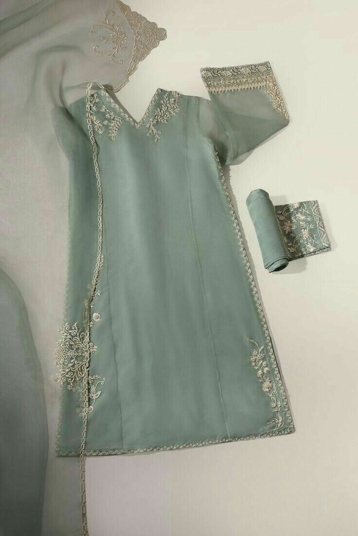 Organza 3 Peace Suit