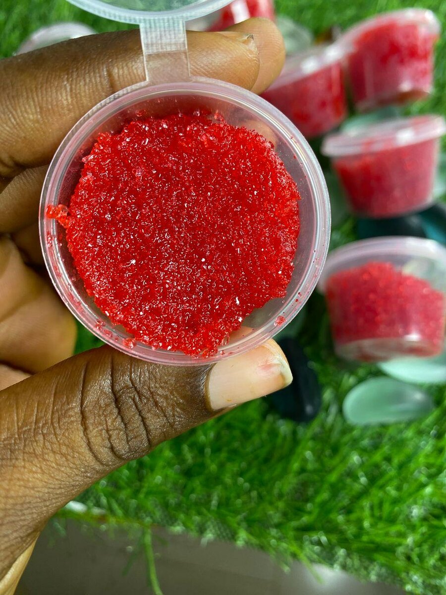 Gommage lèvres roses