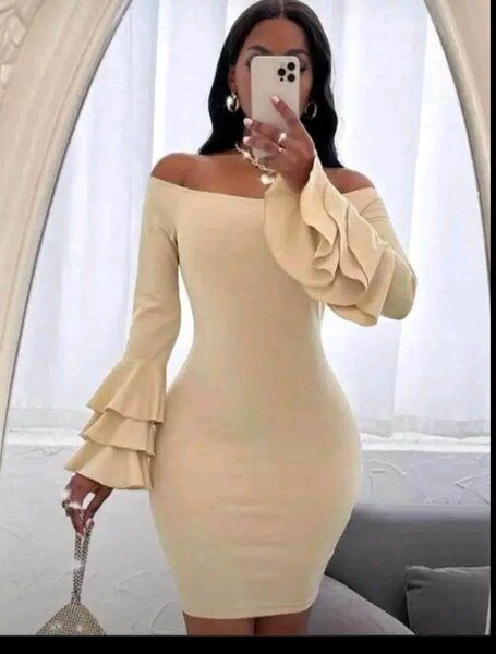 Robe élégante à volants