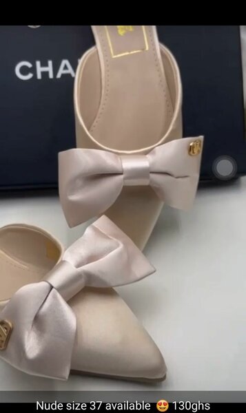 Nude colour ladies slippers size 37