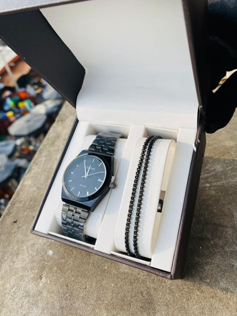 Montre élégante avec bracelet