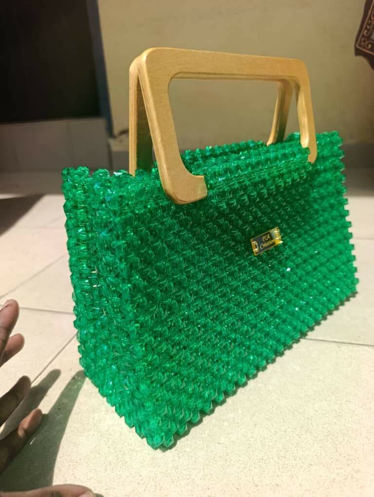 Sac à main en perles vertes
