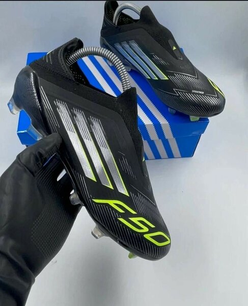 Chaussures de Foot Adulte