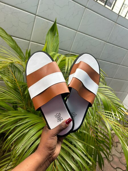 Sandales plates élégantes en cuir