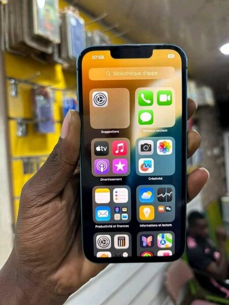 iPhone 128Go Bleu
