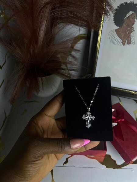 Collier Pendentif Croix Strass