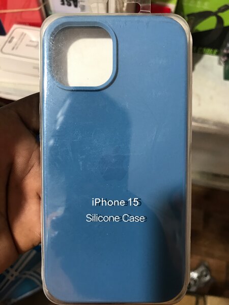 Coque Silicone iPhone 15