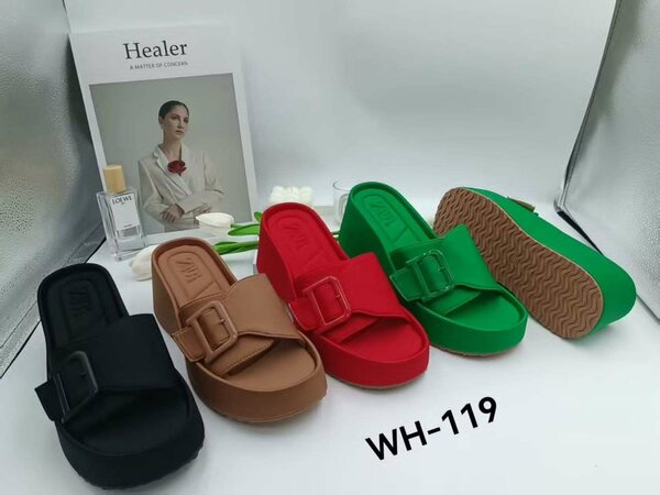 Sandales compensées colorées