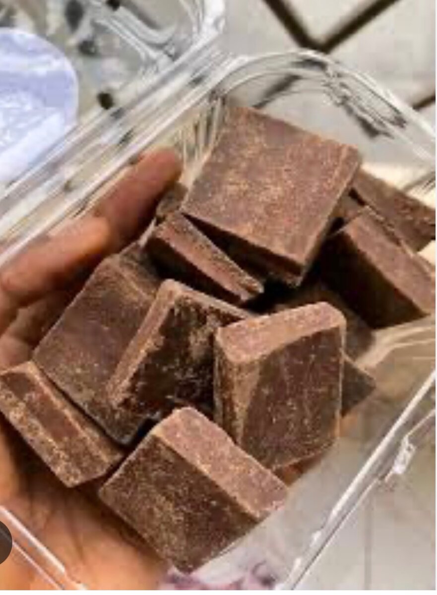 Chocolat brut en blocs