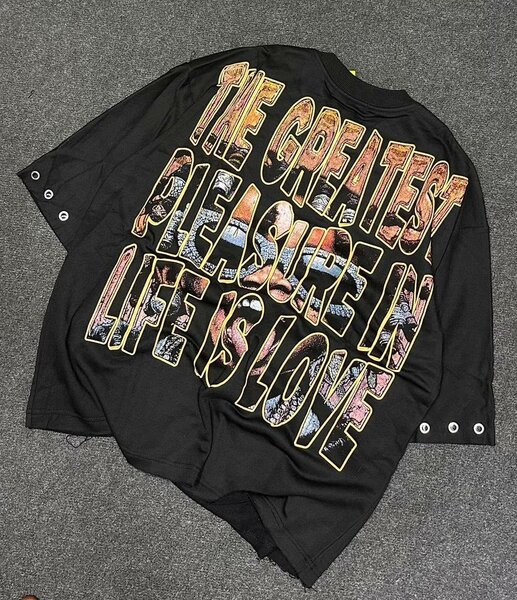 T-shirt "The Greatest Pleasure"