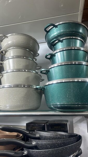 Batterie de cuisine en granit