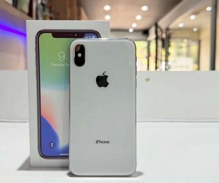 iPhone X - 64Go Gris Sidéral