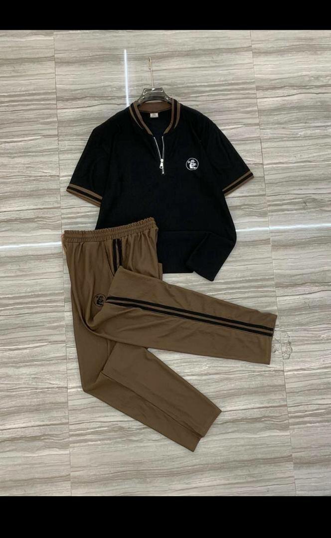 Tenue sportswear homme zippée