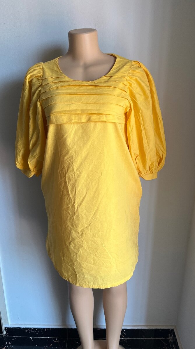 The window shopping dress